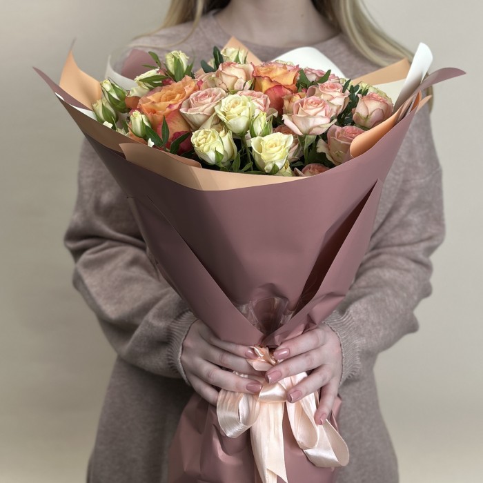 Букет дня с розами Сказка