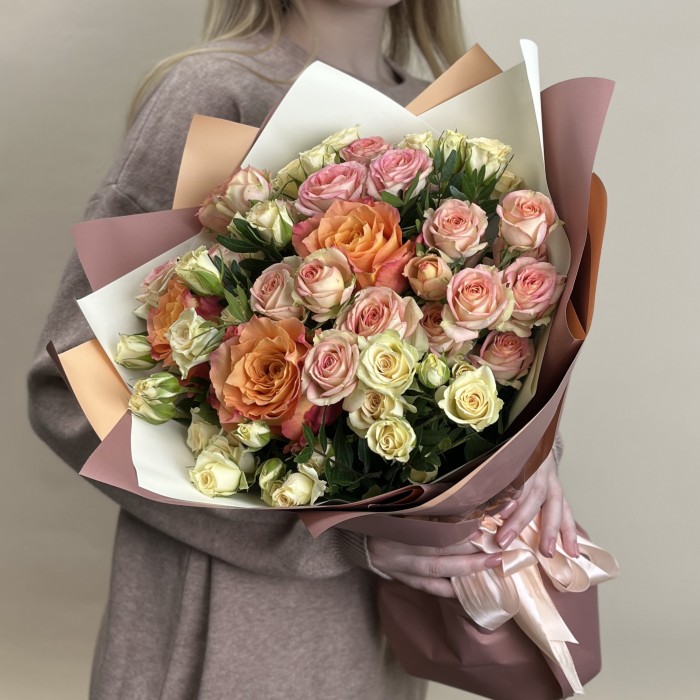 Букет дня с розами Сказка