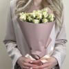 5 кремово-желтых кустовых роз Триша 40 см