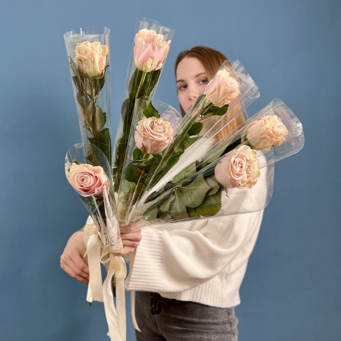 1 розовая роза Пинк Мондиаль 70 см