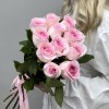 11 розовых роз Мандала 60 см