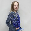 7 пышных синих дельфиниумов