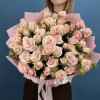 11 кремово-розовых роз Шелби 40 см