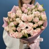 11 кремово-розовых роз Шелби 40 см