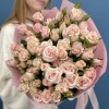 11 кремово-розовых роз Шелби 40 см