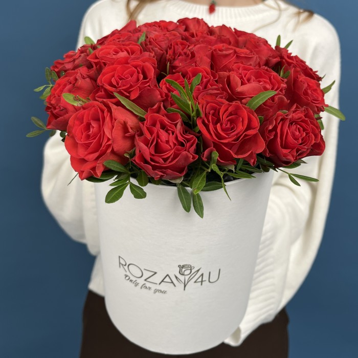 25 алых роз Эль Торо в коробке