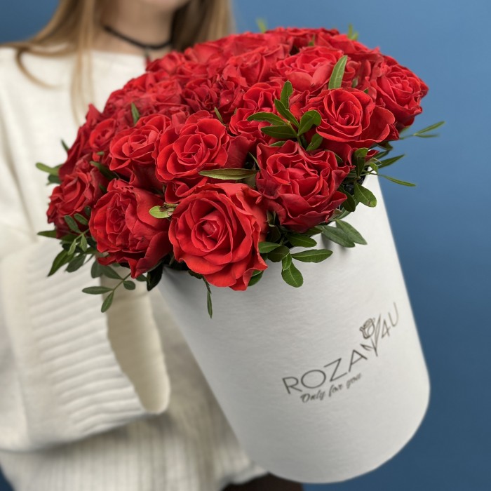 25 алых роз Эль Торо в коробке