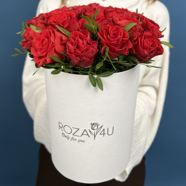 25 алых роз Эль Торо в коробке