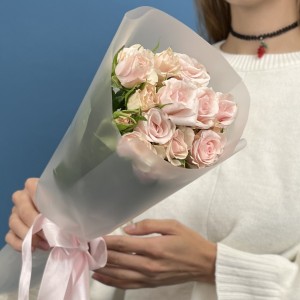 3 кремовые розы Шелби 40 см