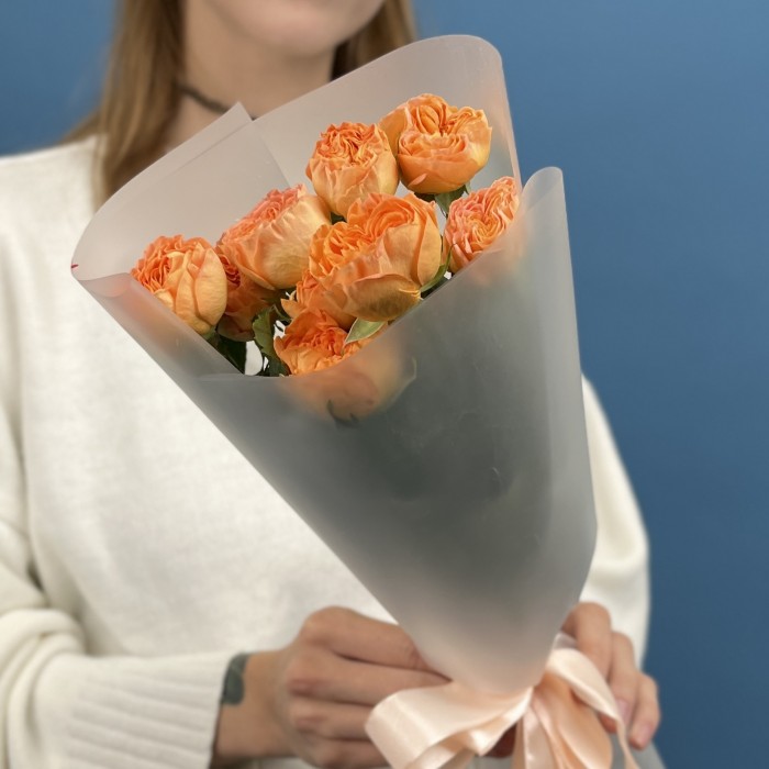 3 кустовые пионовидные розы Оранж Трендсеттер 50 см