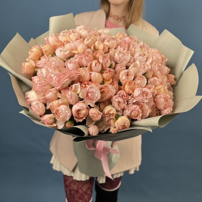 51 кустовая пионовидная роза Джульетта Хани 40 см