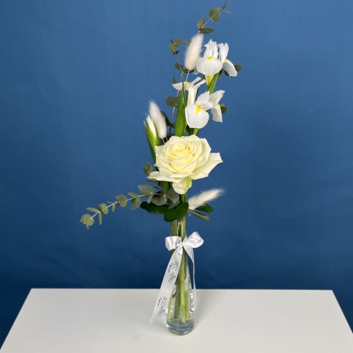 Интерьерный букет в белом цвете