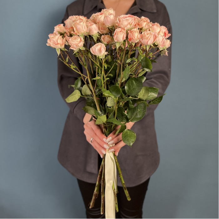 Кустовая пионовидная роза Беллалинда Парадайз 60 см