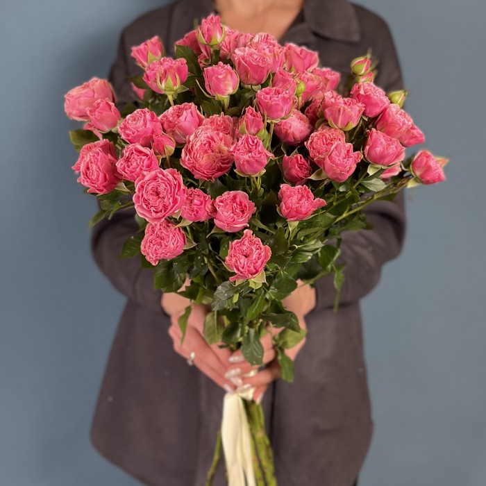 Кустовая пионовидная роза Пинк Парасол 60 см