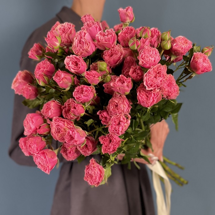 Кустовая пионовидная роза Пинк Парасол 60 см