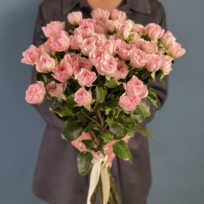 Кустовая пионовидная роза Прешес Парасол 60 см