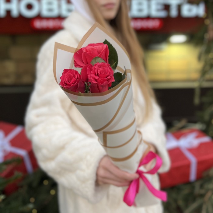 3 розы Такаци 50 см