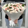 17 нежных кустовых роз микс