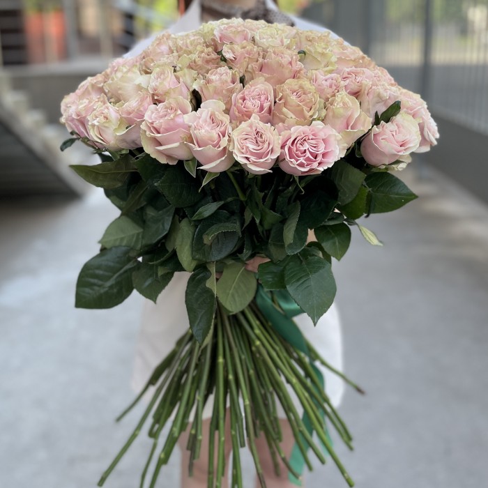 101 роза Пинк Мондиаль 60 см