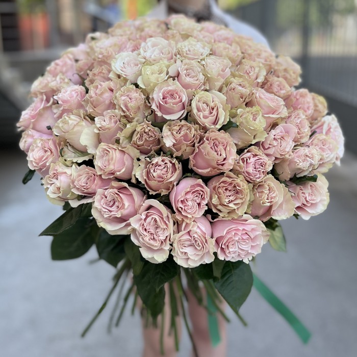 101 роза Пинк Мондиаль 70 см