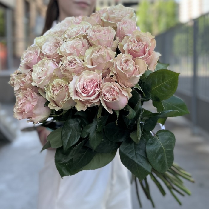 25 роз Пинк Мондиаль 70 см