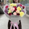 25 ярких праздничных гвоздик MIX