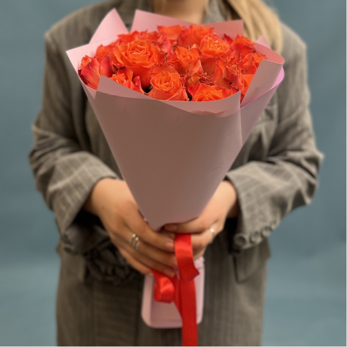 15 оранжевых роз Тропикал Амазон