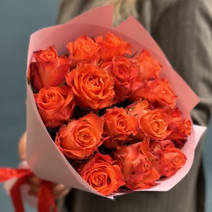 15 оранжевых роз Тропикал Амазон