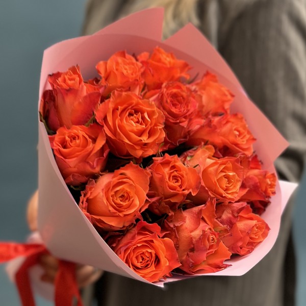 15 оранжевых роз Тропикал Амазон