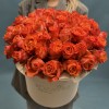 51 роза Тропикал Амазон в коробке