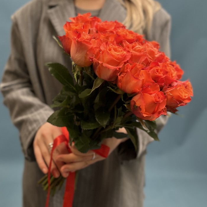 Оранжевая роза Тропикал Амазон 40 см