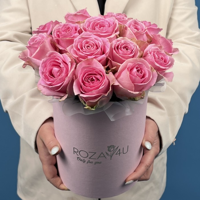 15 розовых роз Шугар Лав в коробке