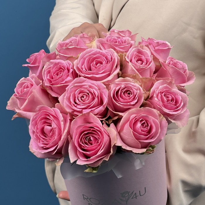 15 розовых роз Шугар Лав в коробке