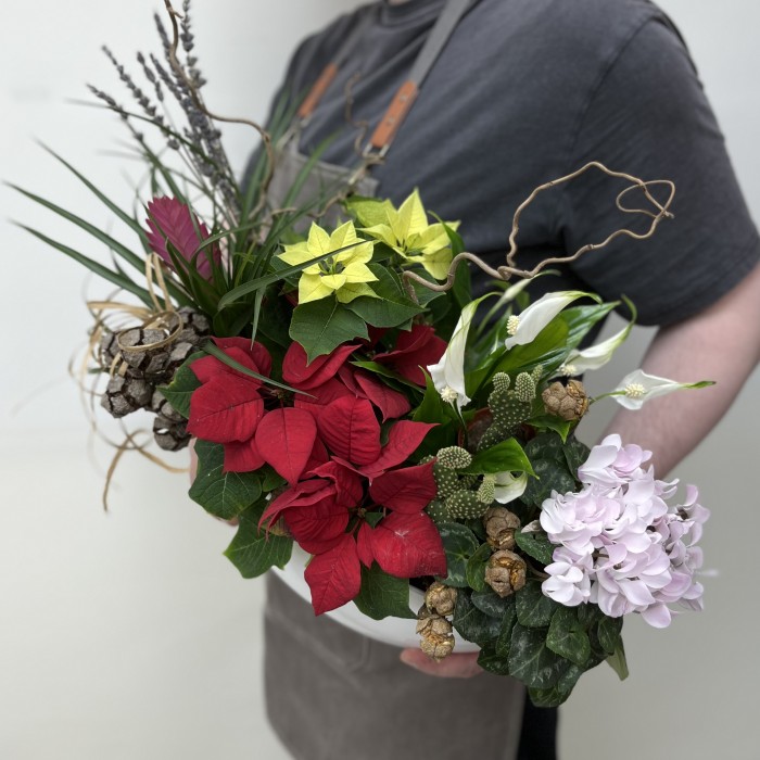 Букет дня в кашпо Романтика сада