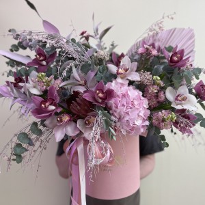 Букет дня в коробке Роскошный момент