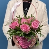 9 розовых роз Шугар Лав в корзине