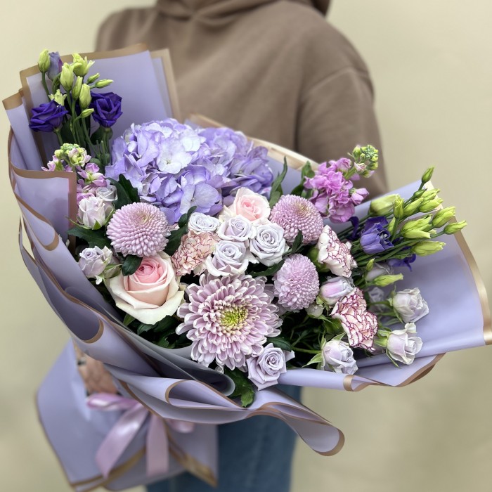 Букет дня с розами Радость