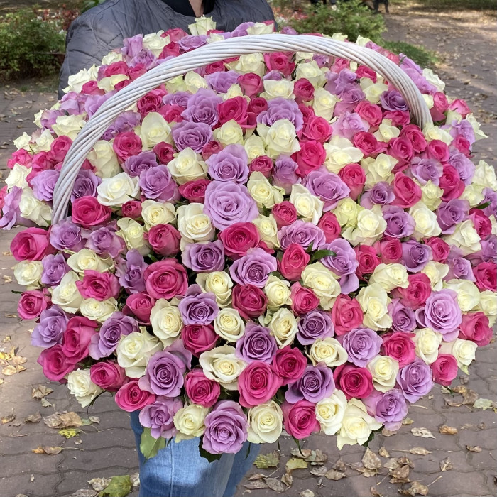 301 роза Нежный микс в корзине