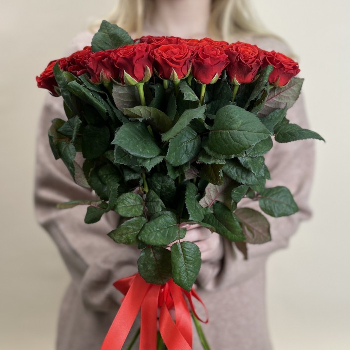 Красная роза Эль Торо 60 см