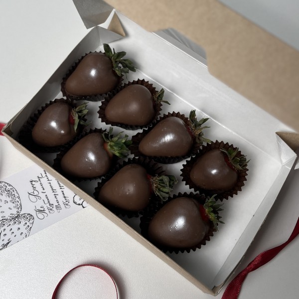 Клубника в шоколаде Классика из 8 ягод