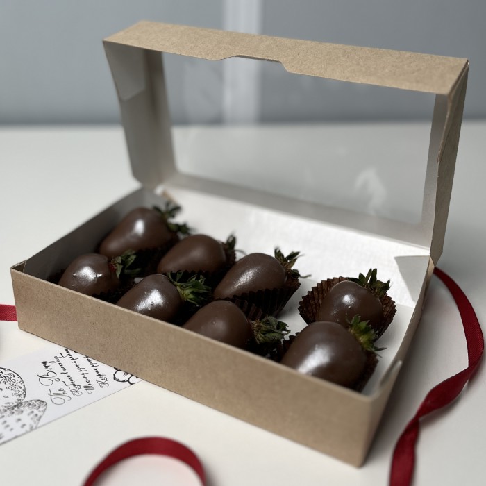 Клубника в шоколаде Классика из 8 ягод