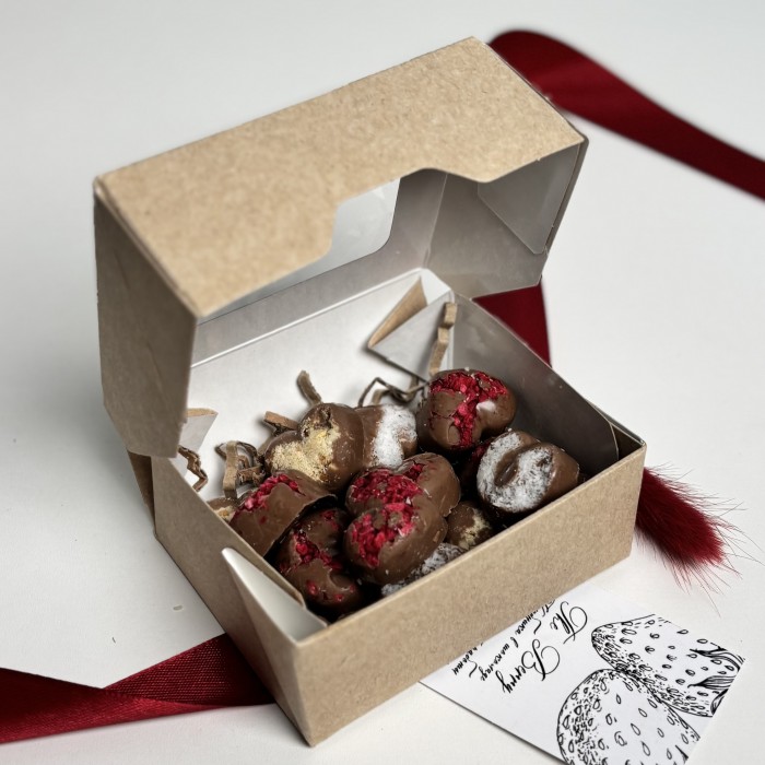 Молочный шоколад ручной работы сердечки