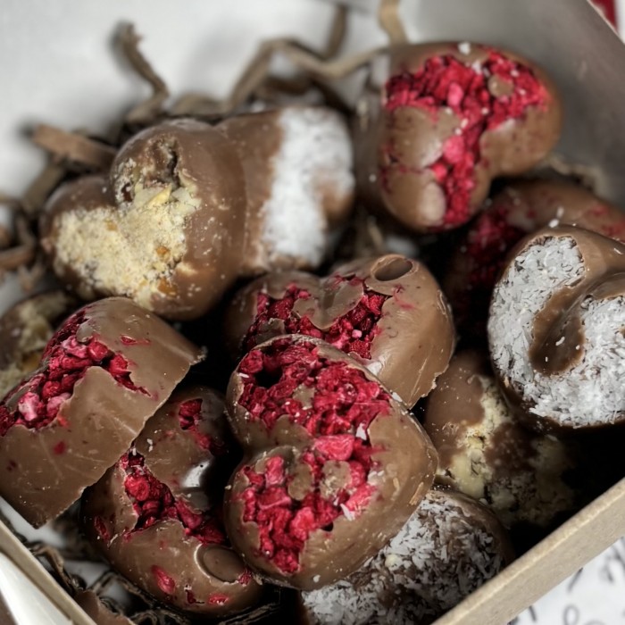 Молочный шоколад ручной работы сердечки