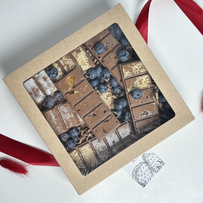 Шоколад ручной работы с голубикой