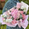 Розовый букет для мамы на день рождения