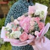 Розовый букет для мамы на день рождения