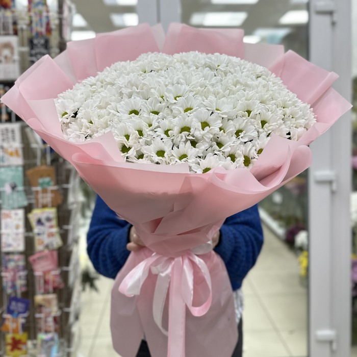 35 белых кустовых хризантем Бакарди