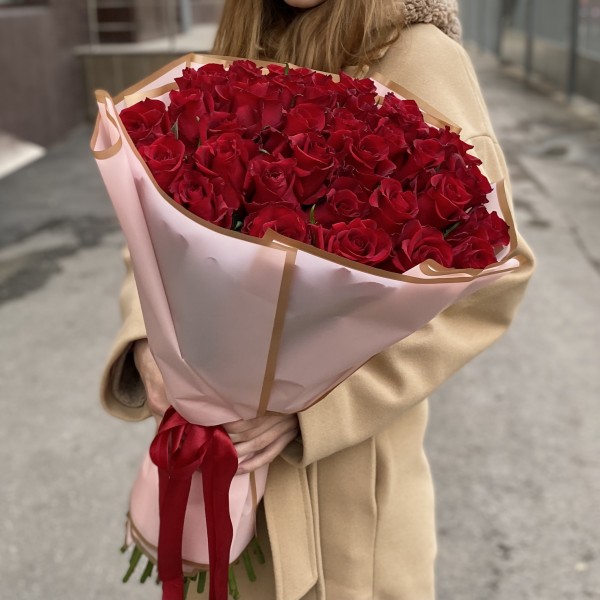 35 красных роз Эвер Ред 60 см