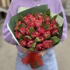 35 махровых красных тюльпанов Ля мур