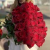 35 красных роз Эксплорер 80 см